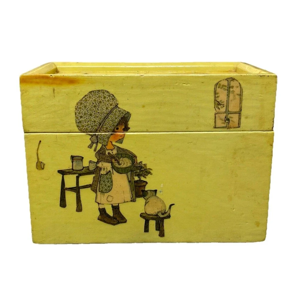 Vintage 1972 Signed Sadie Decoupage Wooden Box Bonnet Girl & Cat Cottagecore